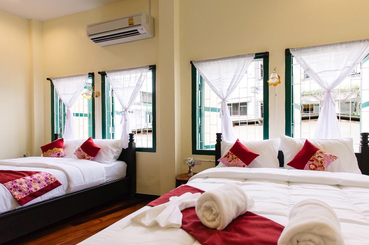 Srisomboon Hostel Trang Exteriör bild